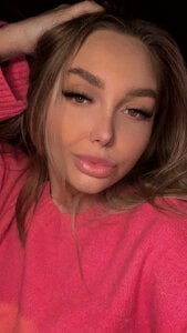 AnnaMaee I’m back 😎 Fotka 3