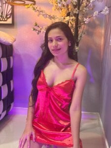 KateSkinny Public Pic 3