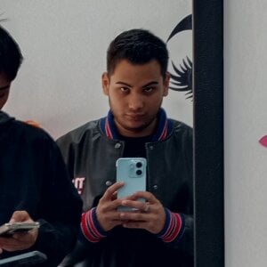 Public de edulodwuth  2 photos