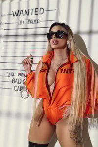 Bitch criminal od SophiePalmer  6 snímek