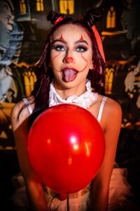 emily_daarell hallowen Pic 3