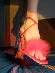 _SoftVelvetX_ my seductive long legs Gambar 3