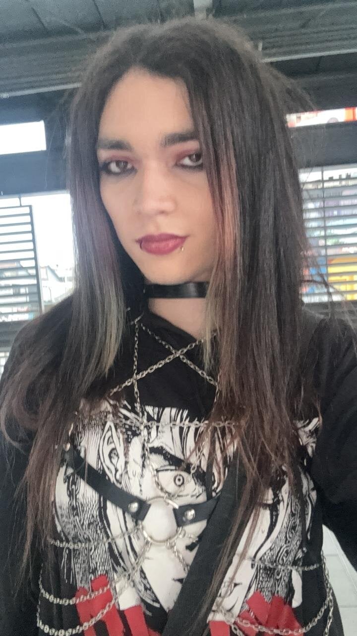 MaeveKuro Právě oblíbené foto 9712