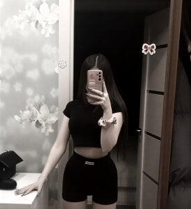 Salty_sharm It's me Hình