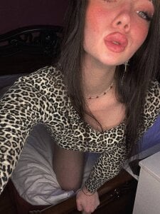 Jess_Lui Sexy Kitty Pic 4