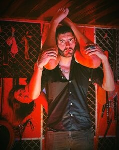 Master_kratos_and_Megan Public Gambar 7