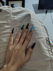 LanaGodard Hand 🫣🦇 รูป  4