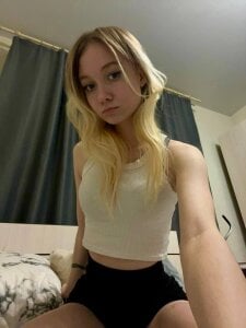 BeliaFrobish ♡ Pic 2