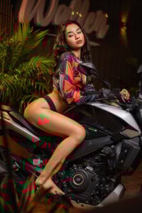 Dolls_Wallen Public Pic