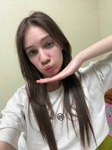 ShaeHeeter kiss💘  4. fénykép