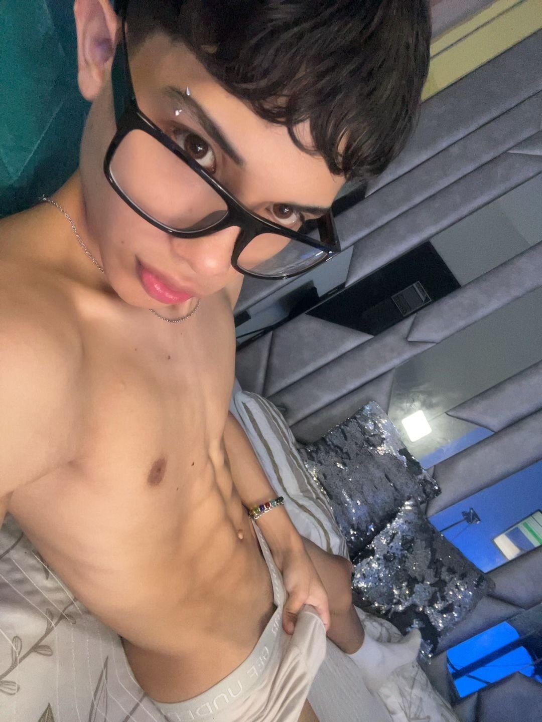 Sebax_Young adlı kullanıcının viral fotoğrafları:  5162