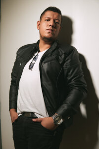 MarkGray_ Enjoy it Pic 3