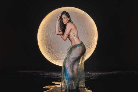 AlanaCraft Under Moonlight ! Pic