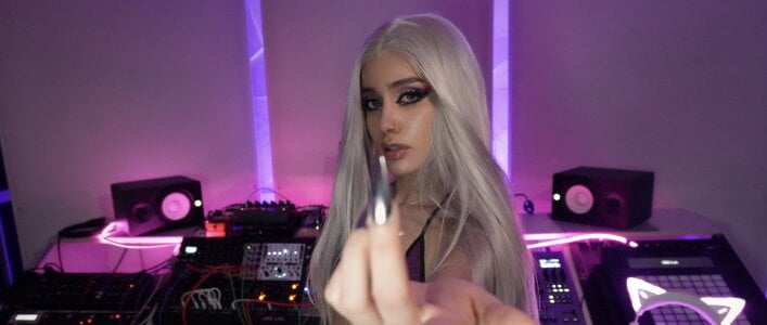 Iam_elii1 🎧 Foto 3