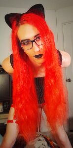 Happythinkin SFW dress up Pic 5