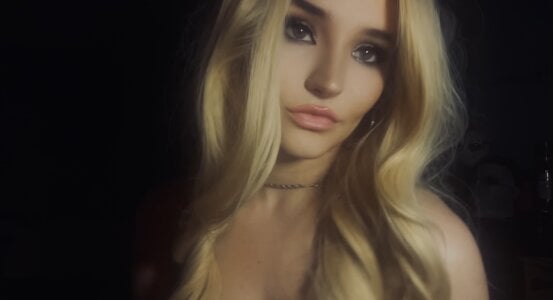 TatianaX0x0Me in a blond wig (i was having fun)照片 4