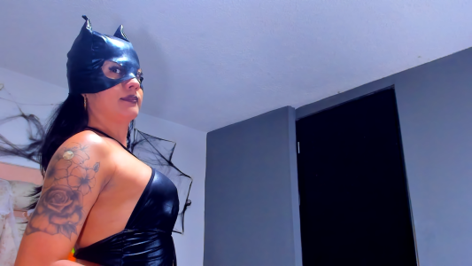 ZachaTompson Hey baby real Halloween with me Pic 3