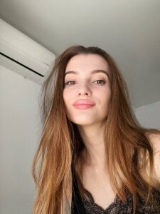 LaveraMeling strict and sweet 🥰 Pic