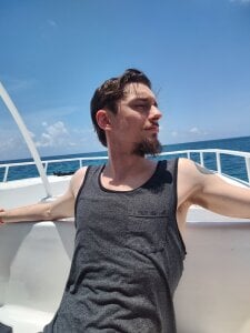 White_FangandKawi Public Pic 4