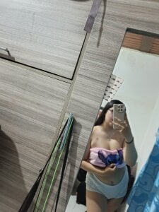 hellen234 Public Pic