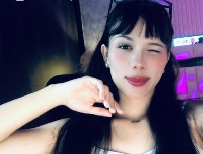 AnnyLee1 Sexy Latina 👠🫦 Pic 2