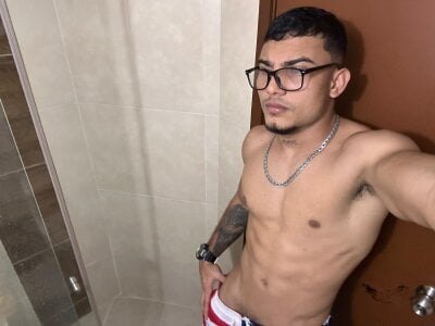 Aaron_butler Public зображення 2