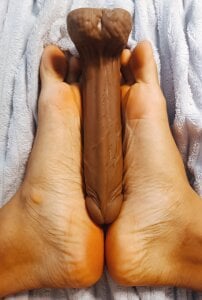 CharlotteLauren Lame each finger slowly Bilde 5