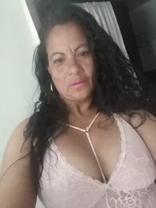 BRIANA-HOT-