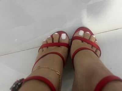 Minmin87 My feet Pic