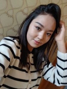 SauLira My mouth wants something sweet Immagine 