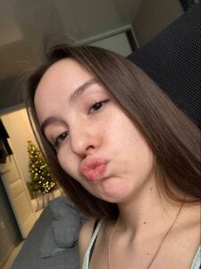 LisaSmiths meow meow meow Pic 3