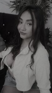 Michell_tits Public Foto 4