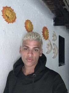 MrLeoLatino Cruising day in the river Immagine  2