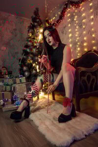 Charlotte_Germanotta_ your present Pic 4