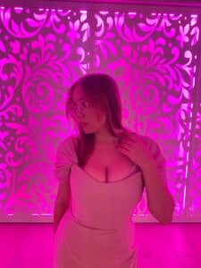 Me od RebeccaEglitis  7 snímek