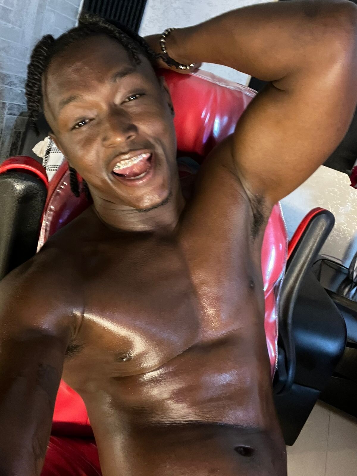 DannSmmith 热门图片 7724