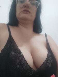 Pitty45 Public Pic 4