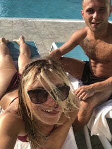 Iggi-Liona-Delicious Public XXX-Foto 2
