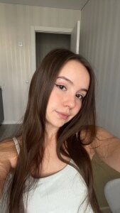 LisaSmiths Sweet and cute morning Pic 3