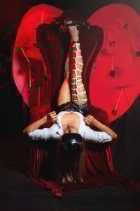 Dom_venena Obsidiana Carmesí Foto 2