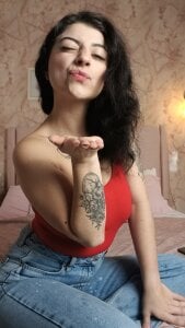 anntonella_watson Not everything sweet is innocent…🍓 Pic 3