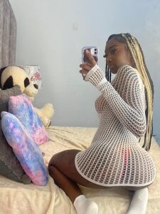 MilanJackson ebony girl 👄 Pic 4