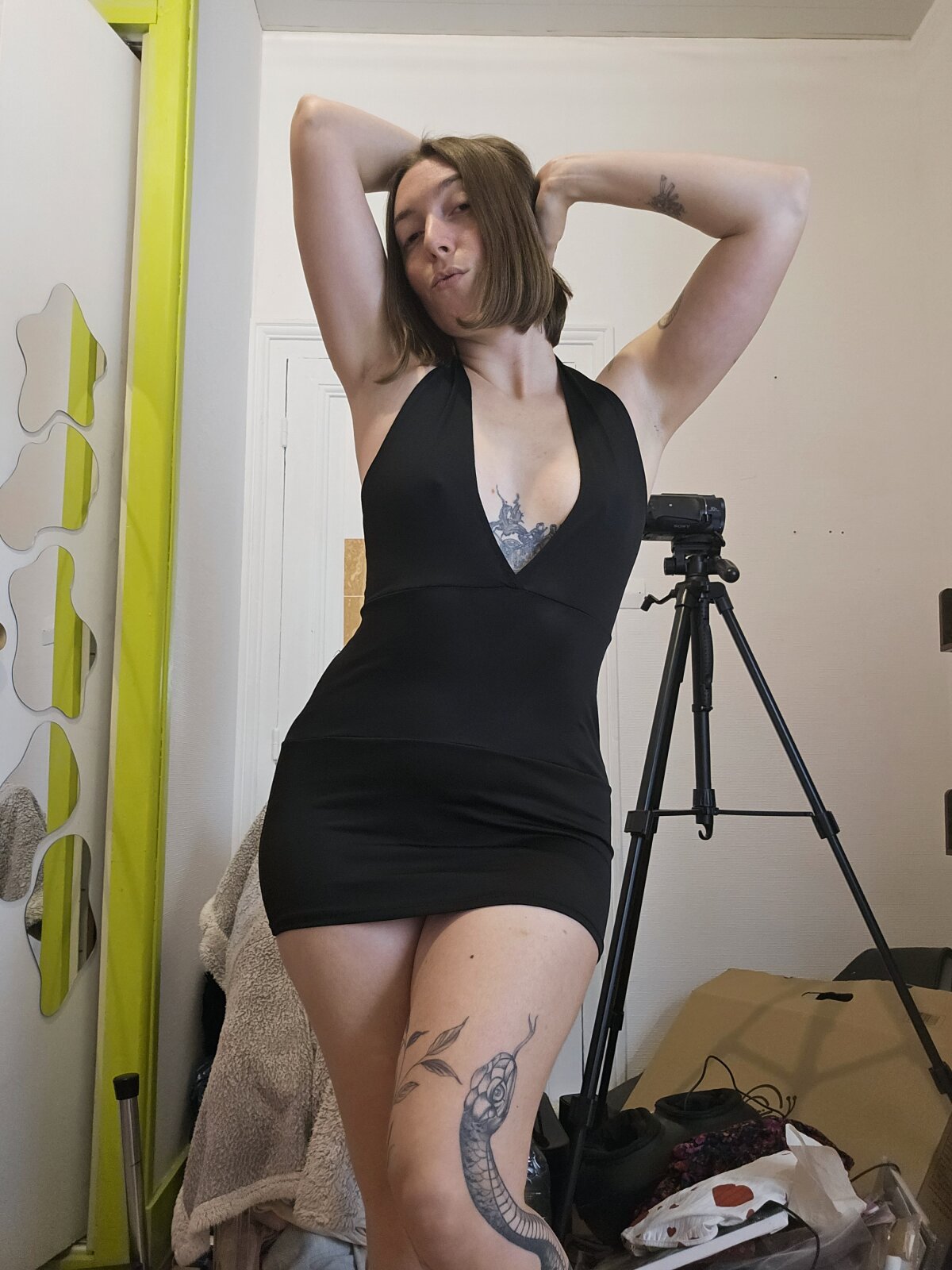 Modèle de Webcam Daisy_Michto_Officiel : Show porno gratuit | Stripchat