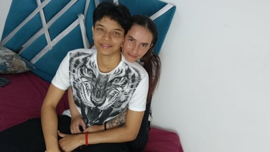 natasha_and_zoe Public Poză 4