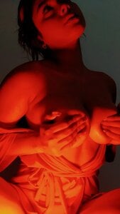 sharon_greey Between shadows and desires 🔥🔥 Pic 5