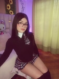 Jade_Nmm Your favorite college student Pic 3