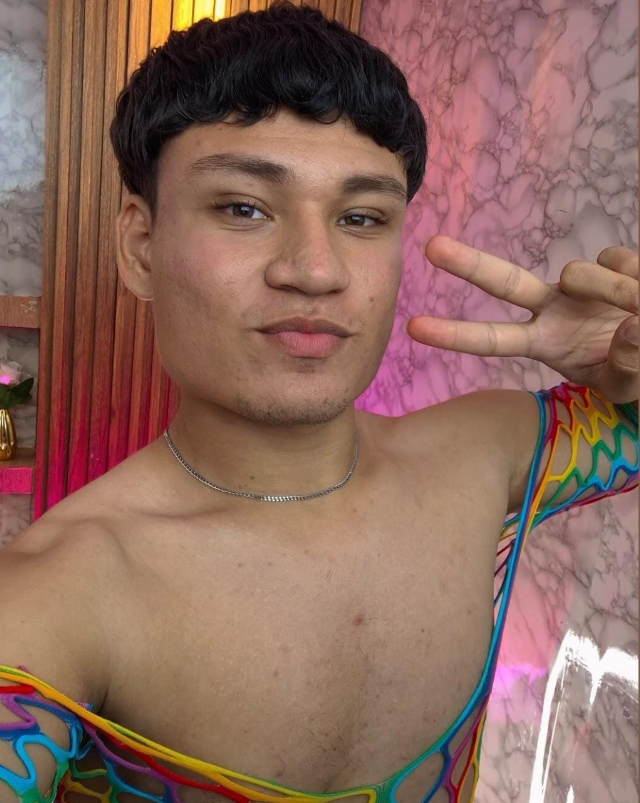 AndrewPeach_ Poză populară 1003