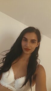 SoniaMoonnnn Public 사진 4