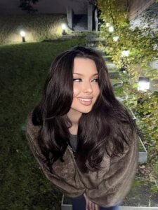 Lucy_louras A simple Russian girl Pic 4