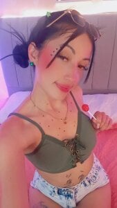 _MegannLovee_ Public Pic 3
